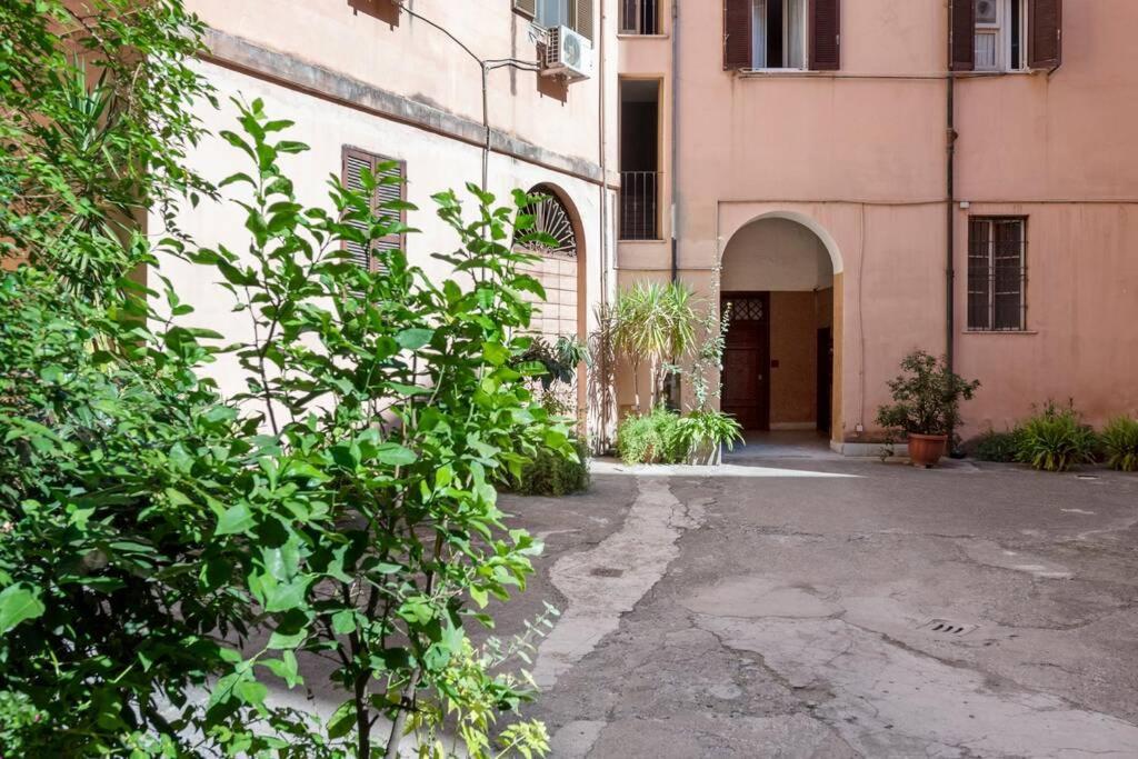 Vlad House, Close The Colosseum Рим Экстерьер фото