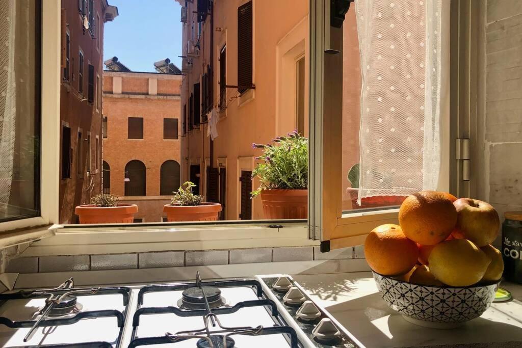 Vlad House, Close The Colosseum Рим Экстерьер фото